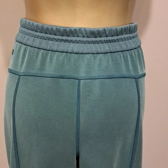 Lululemon Softstreme Midrise Dark Forest Drawstring Pants - Picture 5 of 8